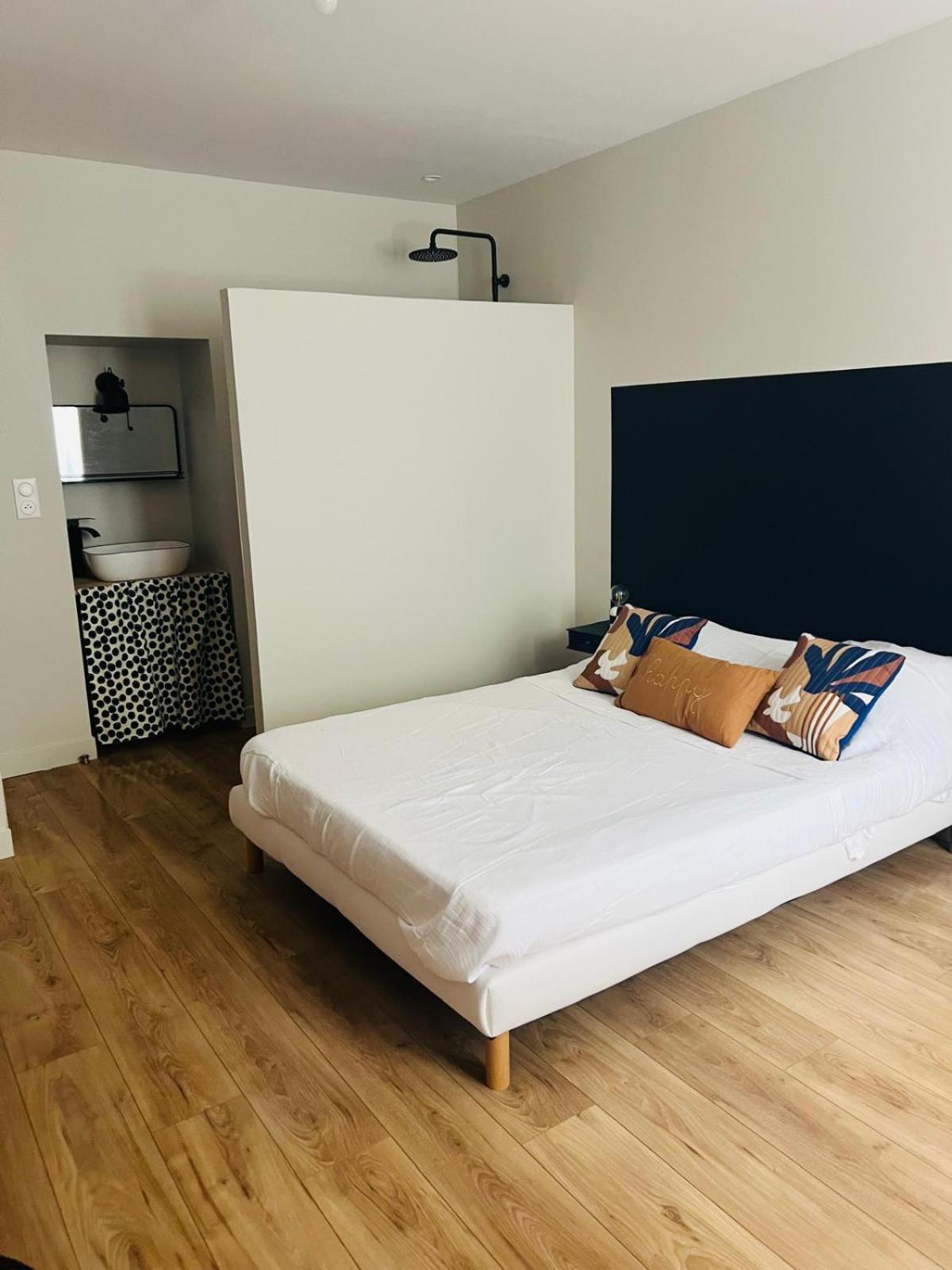 Maison 23 Coursan Экстерьер фото